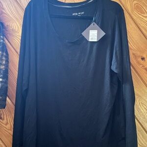 Ava & Viv Black Long Sleeve Tee